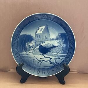 Vintage 1966 Royal Copenhagen Christmas Plate - Blackbird